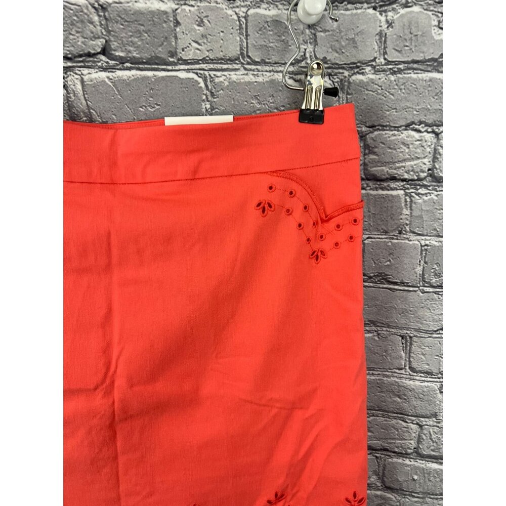 NWT Chico's Size 2.5 US 14 So Slimming Brigitte Coral Eyelet Scalloped Twill Sk - Picture 9 of 9